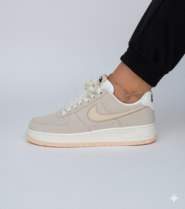 Nike Air Force 1 Low SE