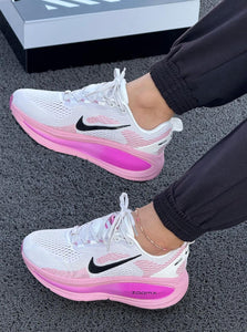 Tenis Nike Vomero 18