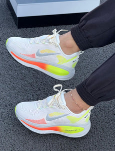 Tenis Nike Vomero 18